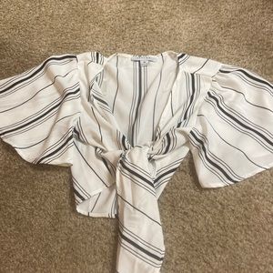 Crop top, tie front white and black